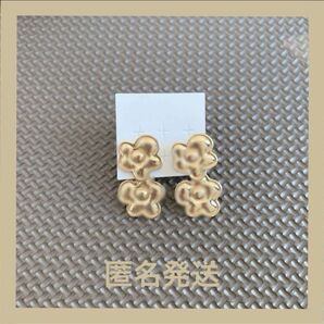 フラワー 2連 ゴールド ミラー ピアス