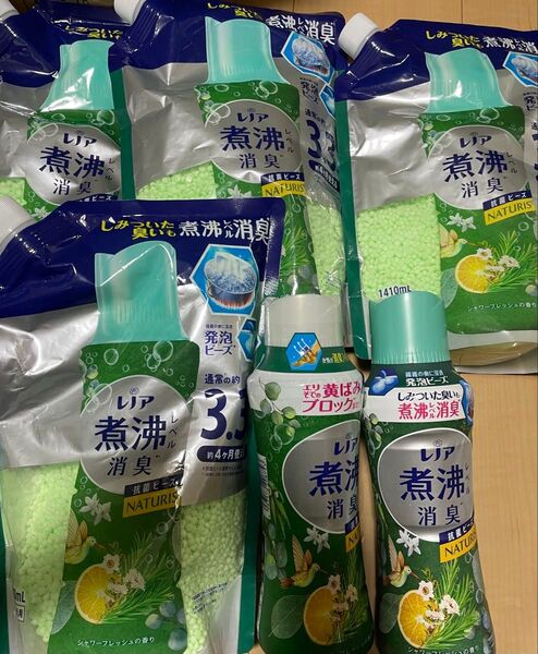レノア煮沸レベル消臭抗菌ビーズ ナチュリスシャワーフレッシュの香り 本体2本と詰替用超特大 1410mL 4袋
