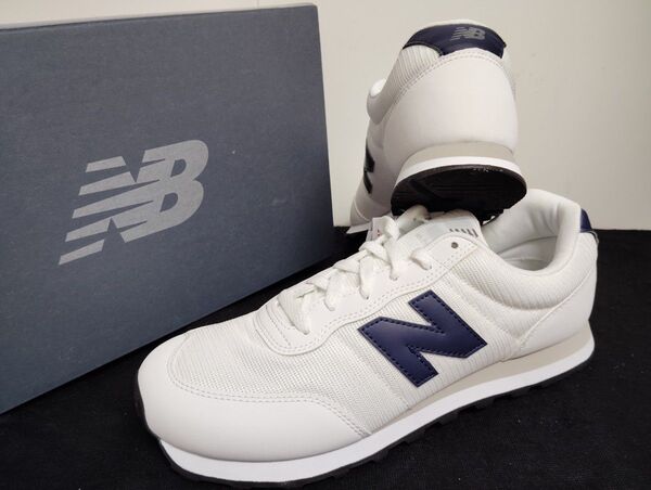 新品未使用品28cmニューバランス(newbalance)メンズスニーカーGM400CE1ホワイト白ネイビー