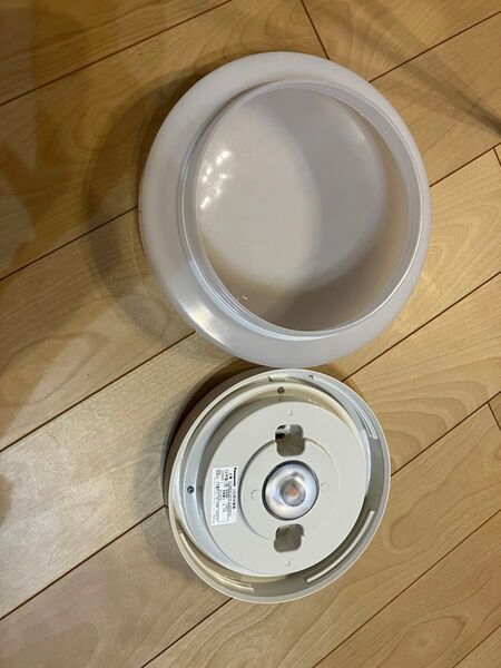 【中古品】 電球色 パナソニック 浴室 LED