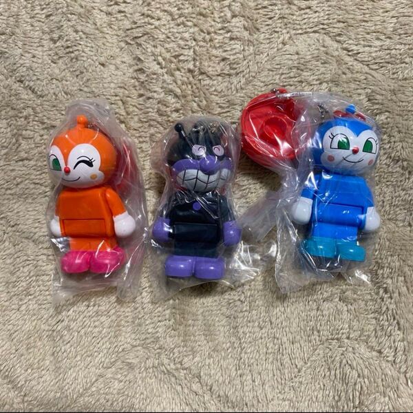 ガチャガチャ ブロックラボスイング コキンちゃん ドキンちゃん バイキンマン