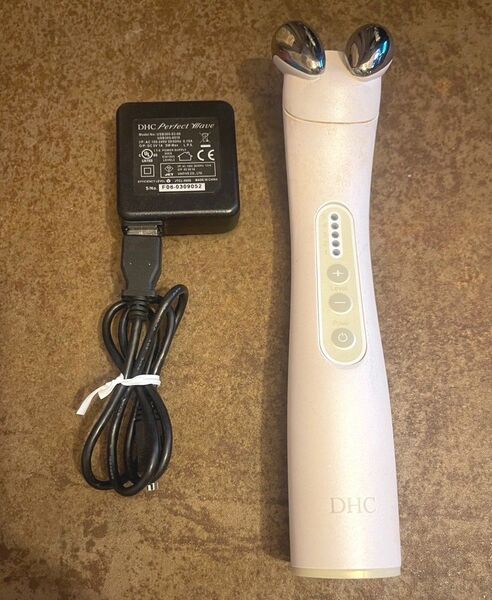 DHC パーフェクトウェーブ 充電器セット EMS美顔器 美容家電 Panasonic 超音波美顔器 むくみ 顔痩せ パナソニック