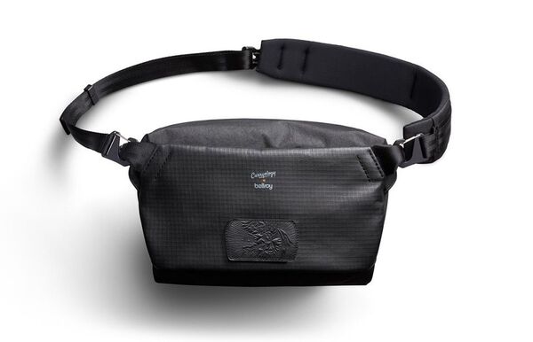 ベルロイ Carryology Bellroy Chimera Sling 限定品
