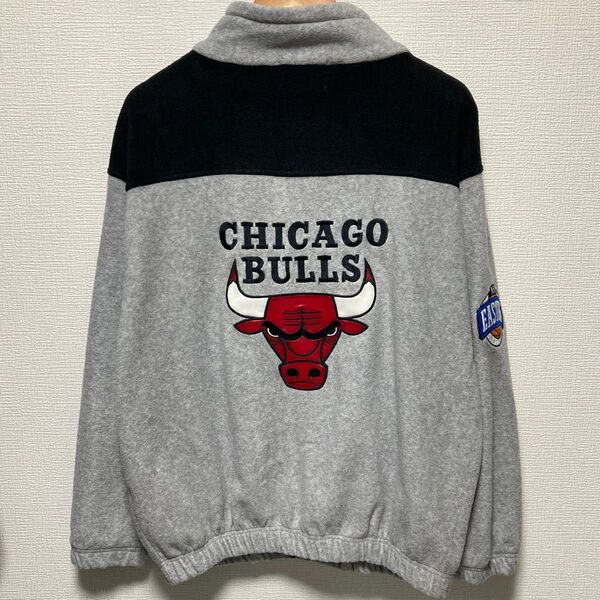 90s シカゴブルズ フリースジャケット NBA BULLSバスケ 刺繍 グレー