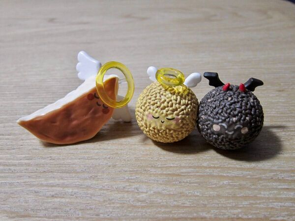 天使点心 ギョザエル ゴマエルとゴマファー パンダの穴 カプセルトイ ガチャガチャ 餃子 胡麻団子
