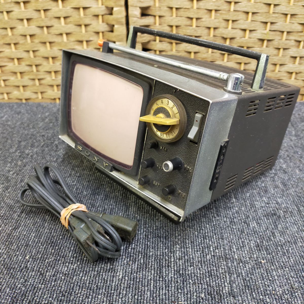 Yahoo!オークション -「sony 白黒テレビ」の落札相場・落札価格 Yahoo!オークション -「sony 白黒テレビ」の落札相場・落札価格