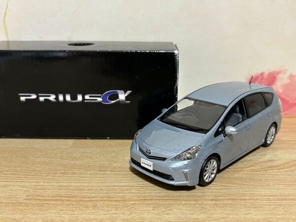 送料無料 1/30 トヨタ プリウス アルファ クリアストームメタリック カラーサンプルミニカー TOYOTA PRIUS α