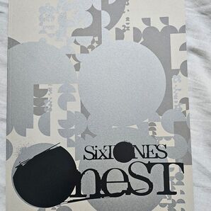 SixTONES OneST パンフレット