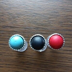 ピアス ターコイズ調 3個セット レッド ターコイズブルー ブラック