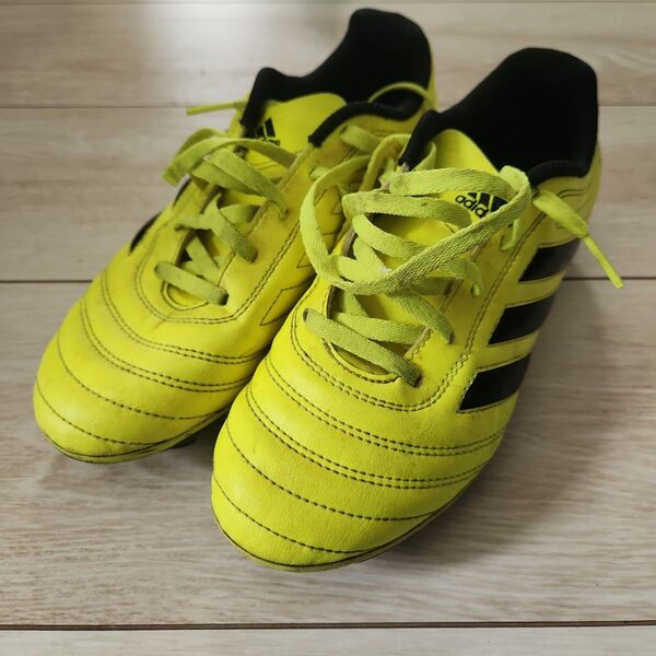 adidas アディダス ジュニアスパイクシューズ 22センチ COPA 蛍光色