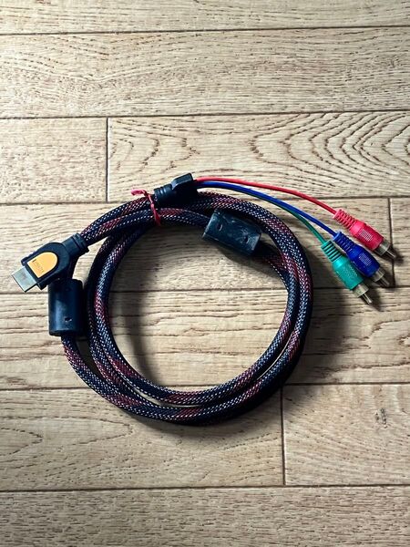 プレステのケーブルです。ゲーム機とテレビを繋げるケーブルだと思います。used品です。送料無料にてお届け致します。