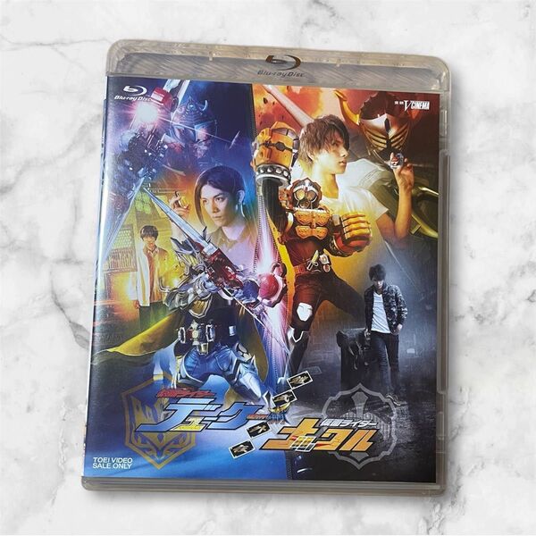 【国内盤ブルーレイ】 鎧武/ガイム外伝 仮面ライダーデューク/仮面ライダーナックル