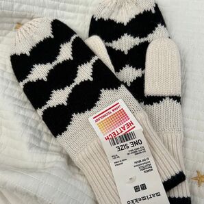 【値下げ中】国内非売品marimekko × ユニクロ ミトン手袋 フリーサイズ 女性用
