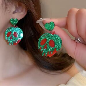 ピアス スカル 毒リンゴ ディズニー