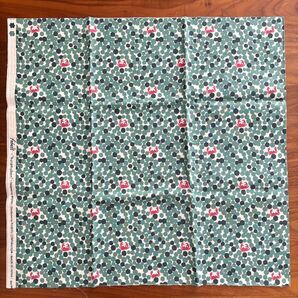 Fabett kuramubon カニ グリーン シーチング 約108×50cm
