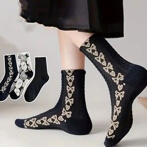 靴下セット プレゼント 誕生日 記念日 刺繍 靴下 ソックス おしゃれ 花柄 可愛い ブラック りぼん お洒落靴下 女性 母の日