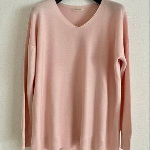 イッツインターナショナルVネックニット 長袖