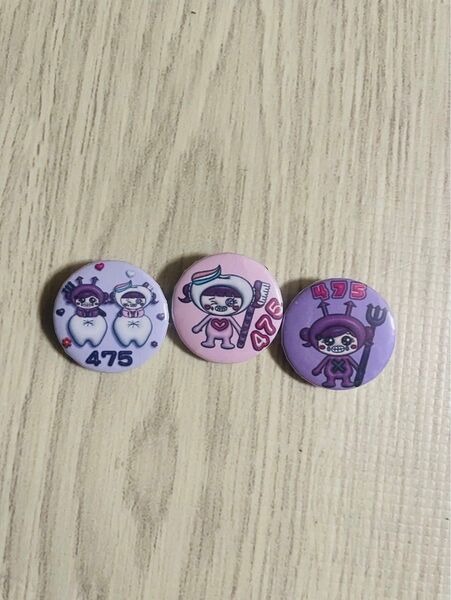 しなこ 缶バッチ 2個セット