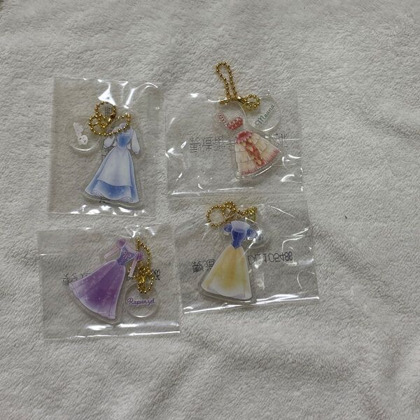 ディズニープリンセス 一番くじ コスチュームチャーム