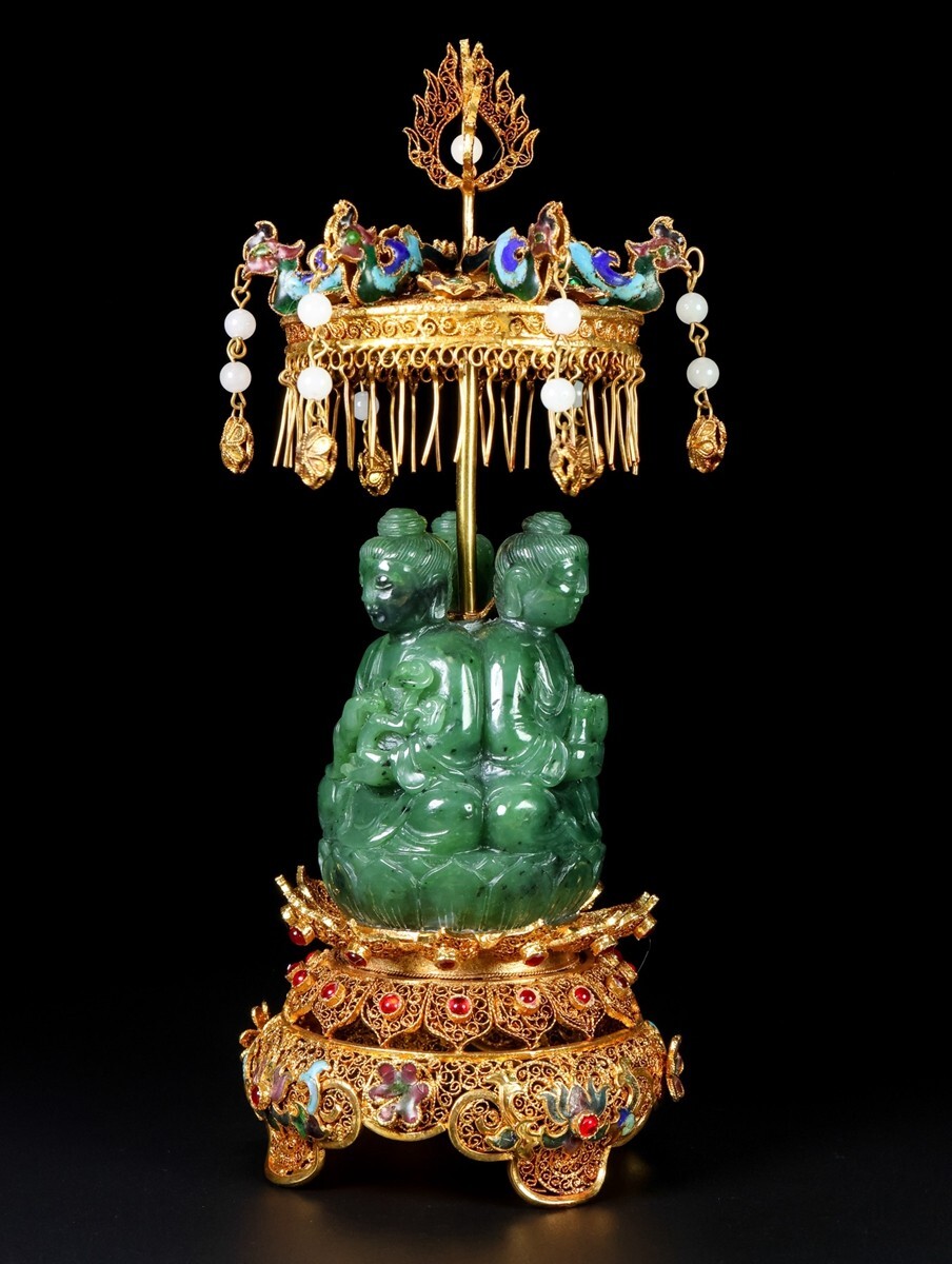 【瓏】和田玉 碧玉彫 花絲塗金 三面観音擺件 清代 乾隆御製 極細工 手彫り 置物擺件 中国古賞物 古美術 蔵出 【瓏】和田玉 碧玉彫 花絲塗金 三面観音擺件 清代 乾隆御製 極細工 手彫り 置物擺件 中国古賞物 古美術 蔵出