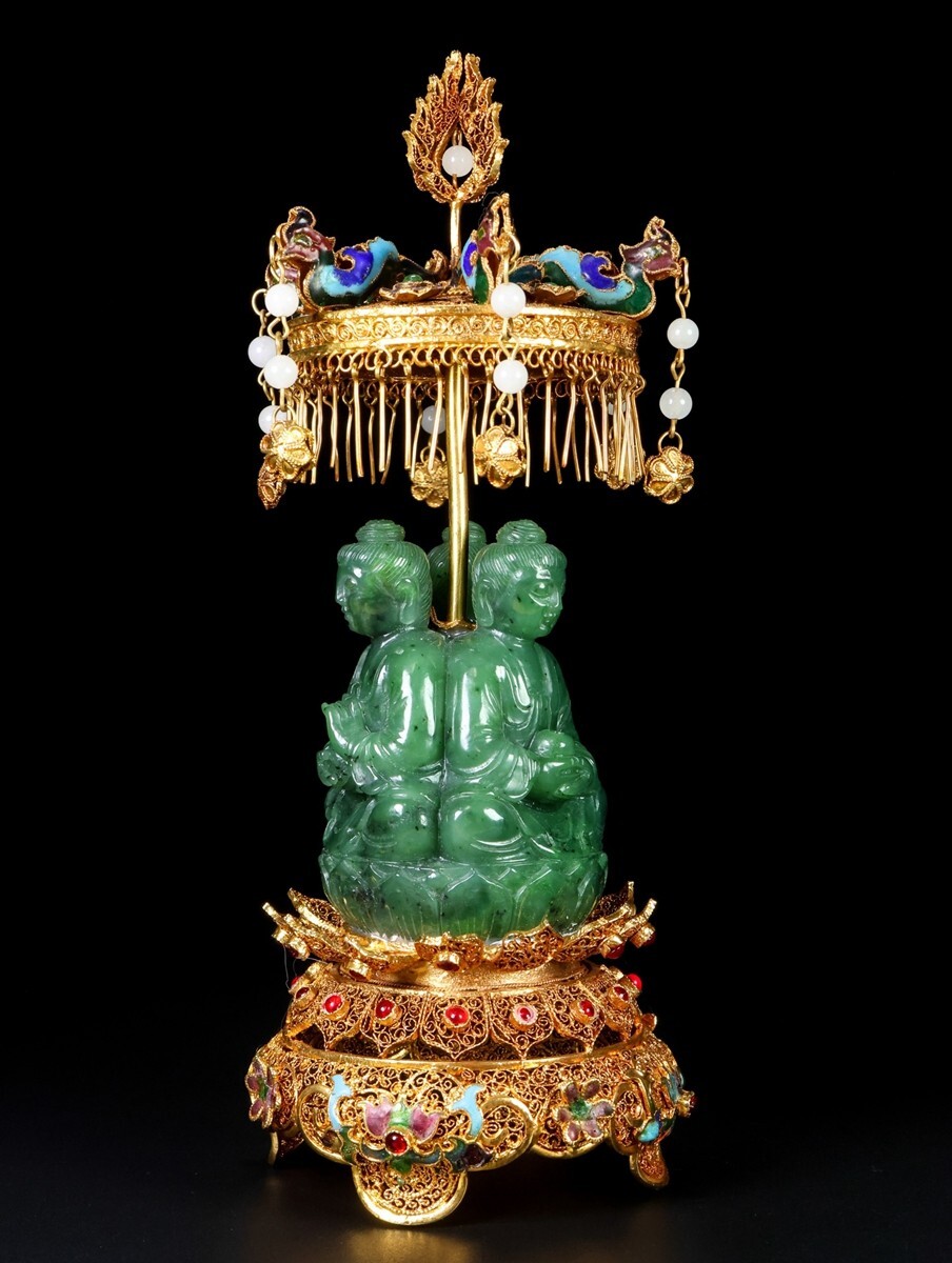 【瓏】和田玉 碧玉彫 花絲塗金 三面観音擺件 清代 乾隆御製 極細工 手彫り 置物擺件 中国古賞物 古美術 蔵出 【瓏】和田玉 碧玉彫 花絲塗金 三面観音擺件 清代 乾隆御製 極細工 手彫り 置物擺件 中国古賞物 古美術 蔵出