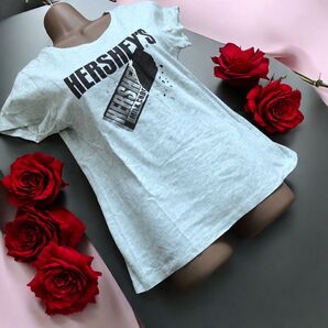 美品☆ユニクロ☆企業コラボ☆ハーシーズ☆HERSHEY'S☆チョコレート☆Tシャツ☆板チョコ☆グレー☆Mサイズ☆半袖☆アメカジ☆
