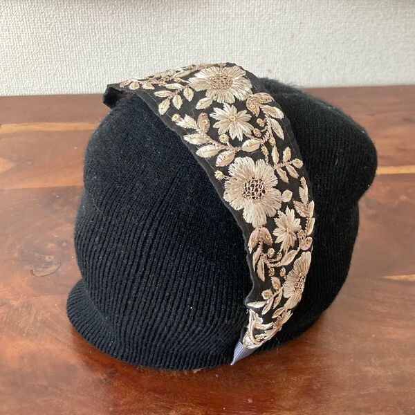 インド刺繍リボンカチューシャ ハンドメイド 1点もの