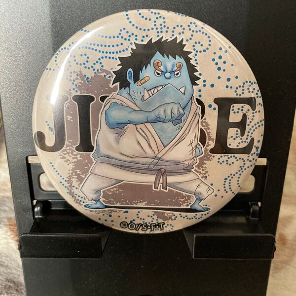 ONE PIECE 輩缶バッジ ジンベエ