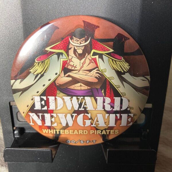 ONE PIECE 輩缶バッジ エドワード・ニューゲート