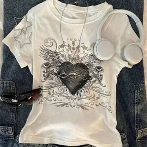新品 半袖ハートプリントTシャツ