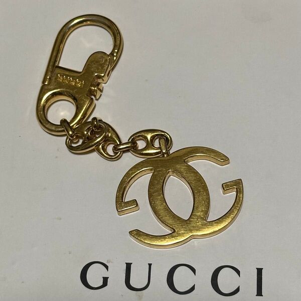 GUCCI GGロゴキーホルダー チャーム ゴールドカラー キーリング