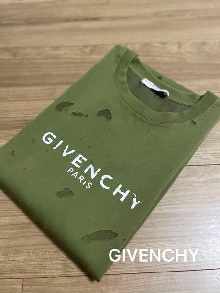 【GIVENCHY】ジバンシー オーバーサイズ ダメージ加工Tシャツ