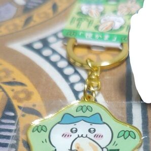 ちいかわ ハチワレ 宮城限定笹かまダイカットキーホルダーとフィギュア