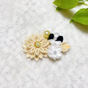 HC2-15 つまみ細工 ヘアクリップ 髪飾り クリーム ホワイト