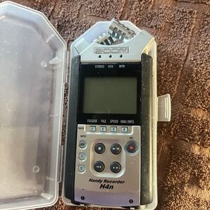 ZOOM H4n ハンディレコーダー