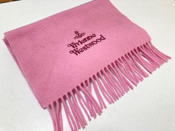 vivienne westwood ピンクマフラー