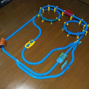 プラレールレイアウト 左右3個の坂曲線レール セット②