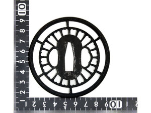 鍔　車輪に菊図透鐔 ステンレス製　T-013-1SU9