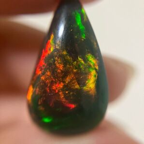 【12.25ct】ブラックオパール