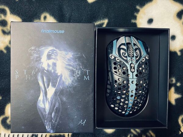 Finalmouse Starlight-12 Phantom Medium
