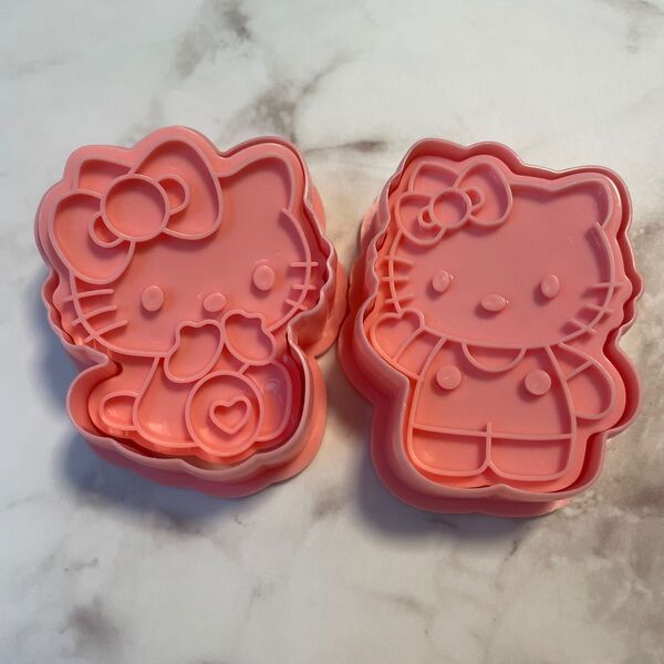 ハローキティ サンリオ クッキー型 お菓子作り 型抜き キャラ弁 粘土作り 2個セット②