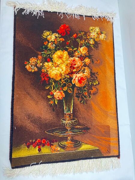 B0202)未使用品 ペルシャ絨毯 花デザイン