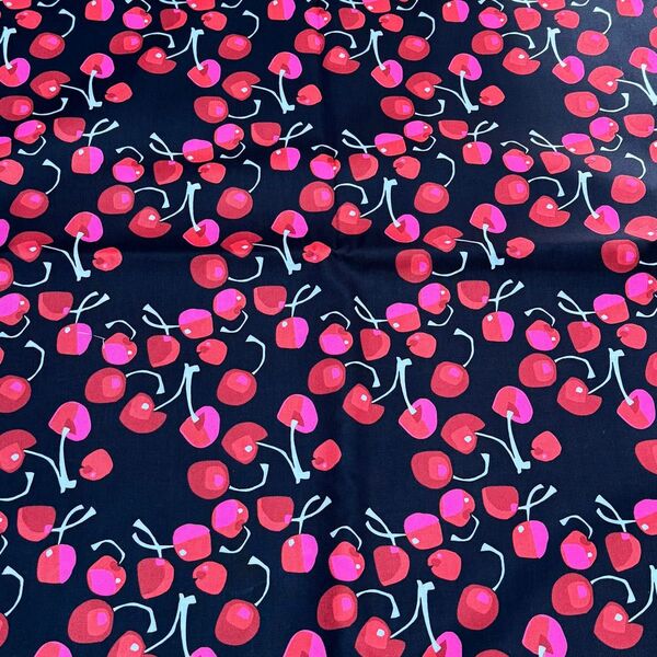 輸入生地 新柄入荷 マイケルミラー 北欧風 flesh fruit『アートチェリー』110×45