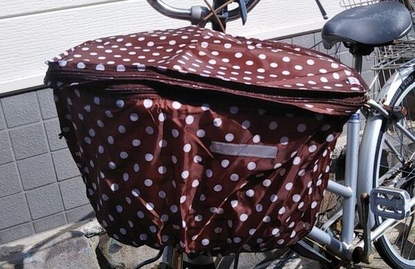 自転車用品 2段式 カゴカバー 前カゴ用 便利な両開き♪ ~撥水加工~ 【ブラウンドット(茶地:白色水玉)】 川住製作所