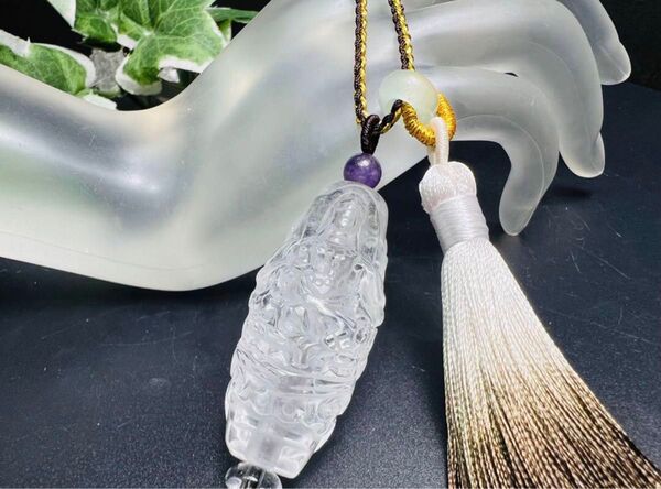 水晶観音様彫り天珠型紐付きストラップ 可愛い お洒落 お守り交通安全