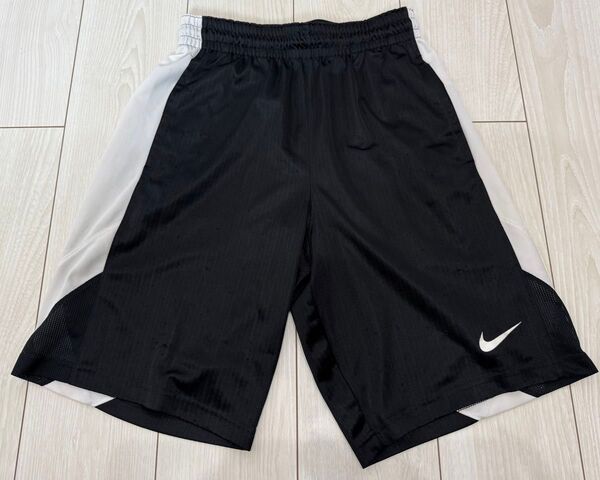 Nike トレーニングパンツ"black" Mサイズ