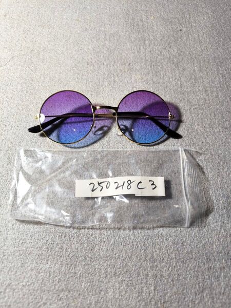250218C3 ラウンドサングラス ライトタイプ