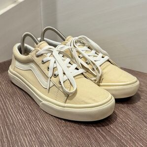 限定セール!VANS オールドスクール ベージュ スニーカー 24.0