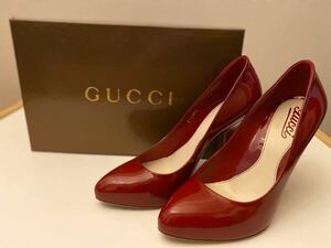 GUCCI グッチ　赤エナメルパンプス