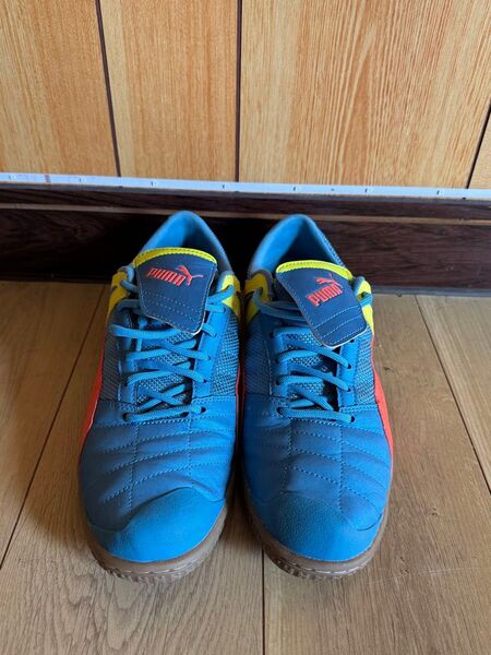 PUMA フットサルシューズ グレー/オレンジ